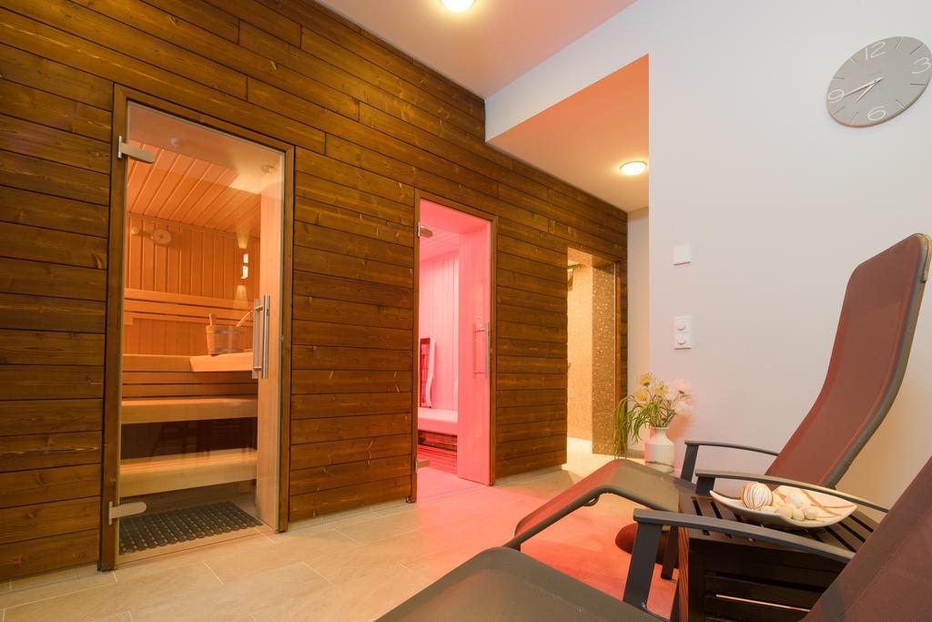 Gda Hotel Am Schlosspark Бад-Гомбург-фор-дер-Гее Екстер'єр фото