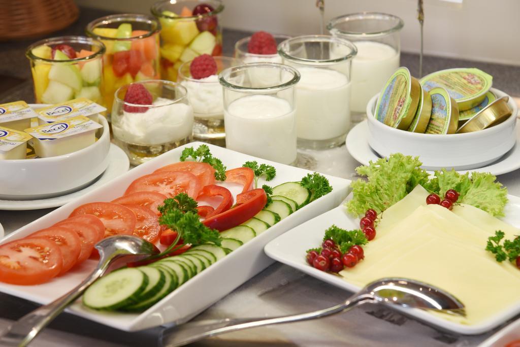 Gda Hotel Am Schlosspark Бад-Гомбург-фор-дер-Гее Екстер'єр фото